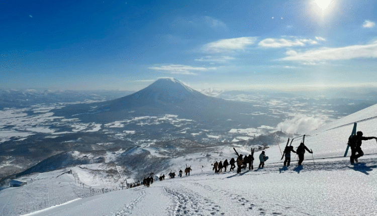 Skiing japan